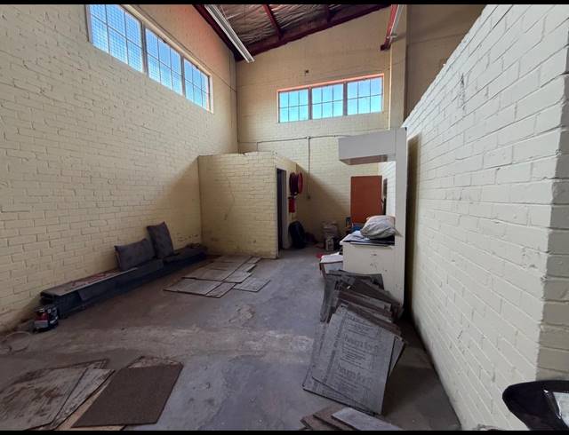 1,200M² WAREHOUSE TO LET IN PIETERMARITZBURG CENTRAL